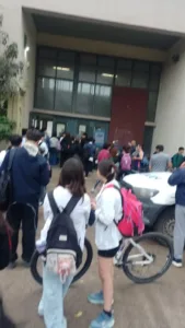 amenaza colegio gowland